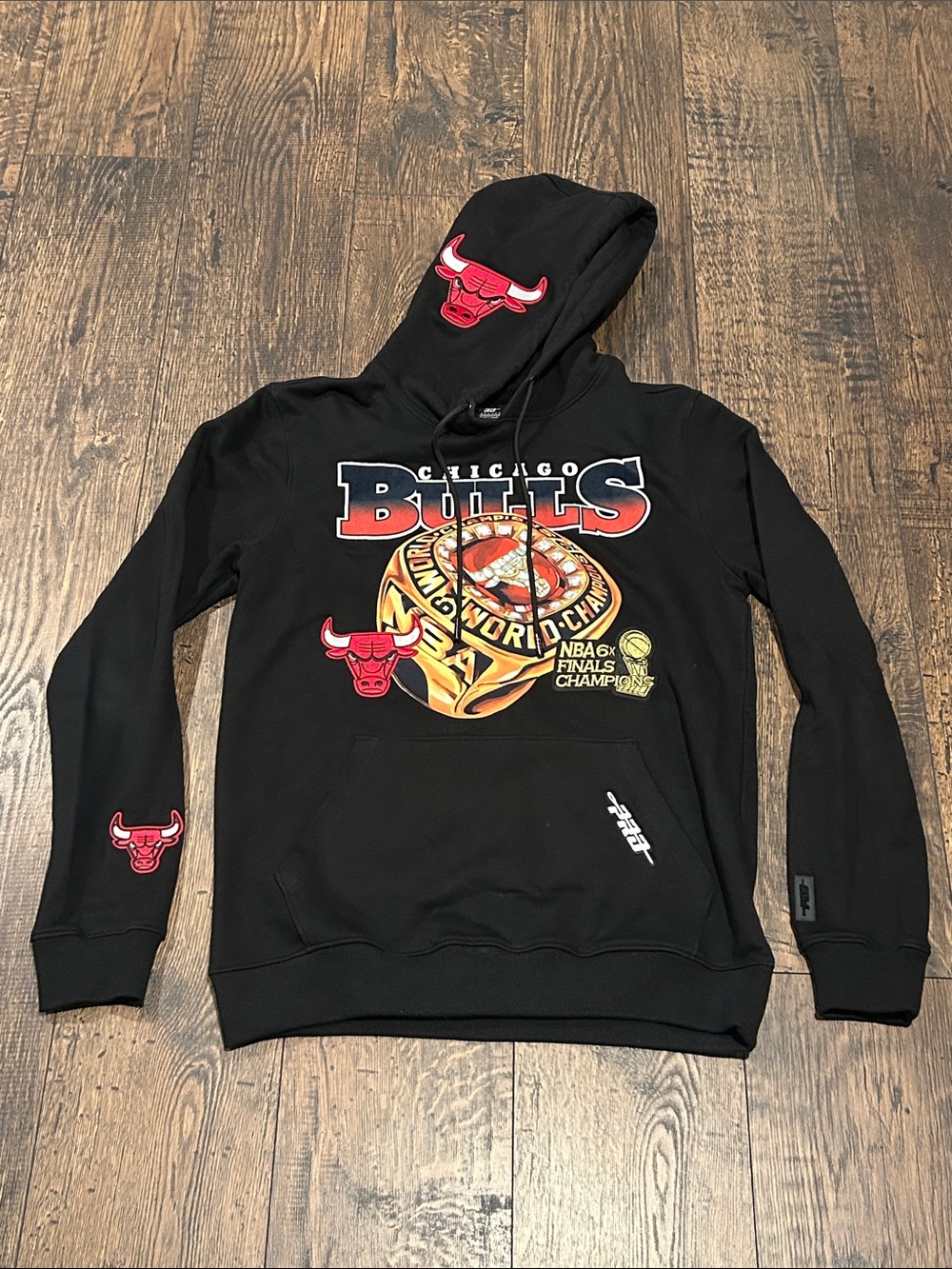 Pro Standard NBA Chicago Bulls Graphic Hoodie